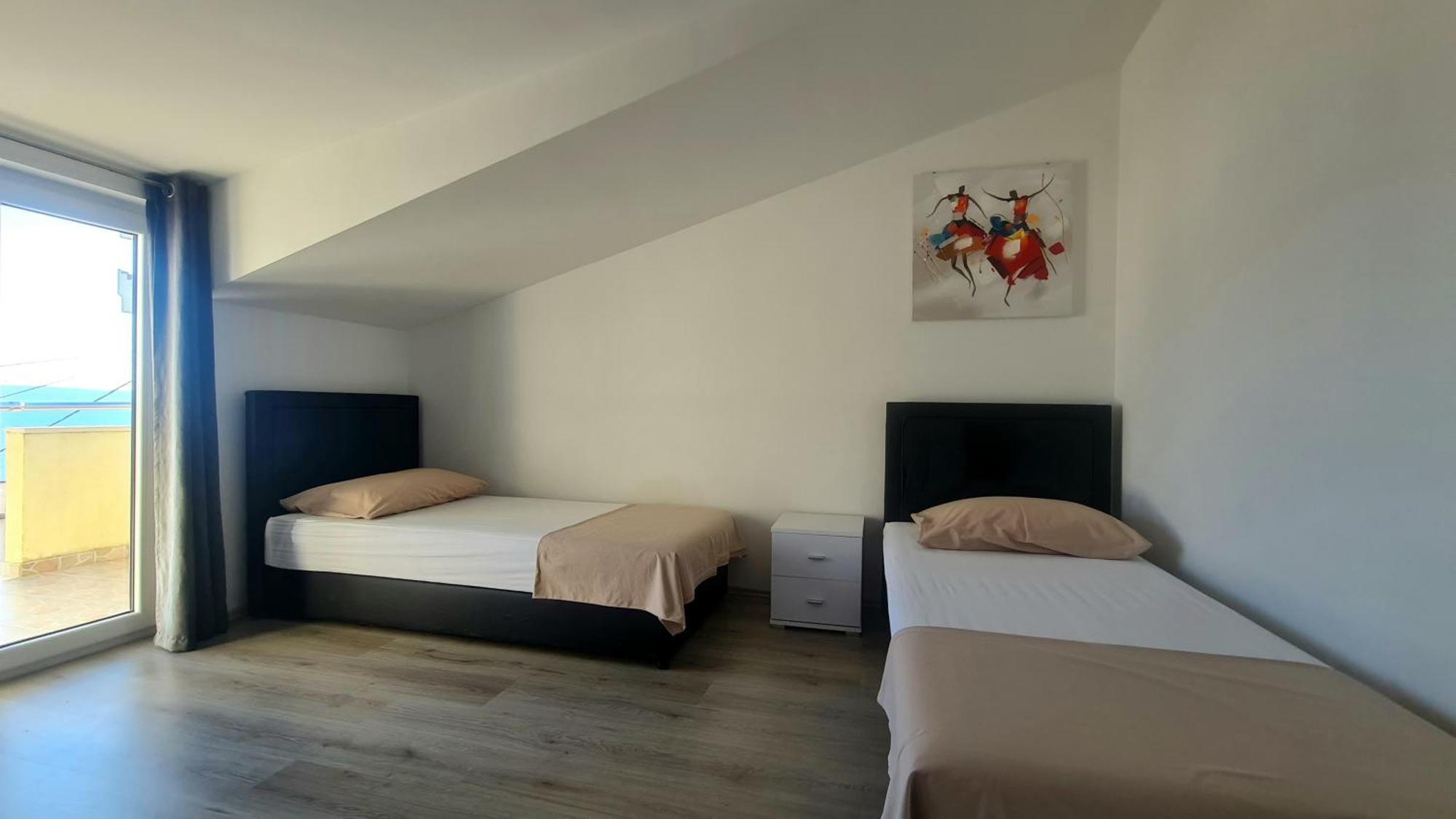 Apartment Ante Dugi Rat Buitenkant foto