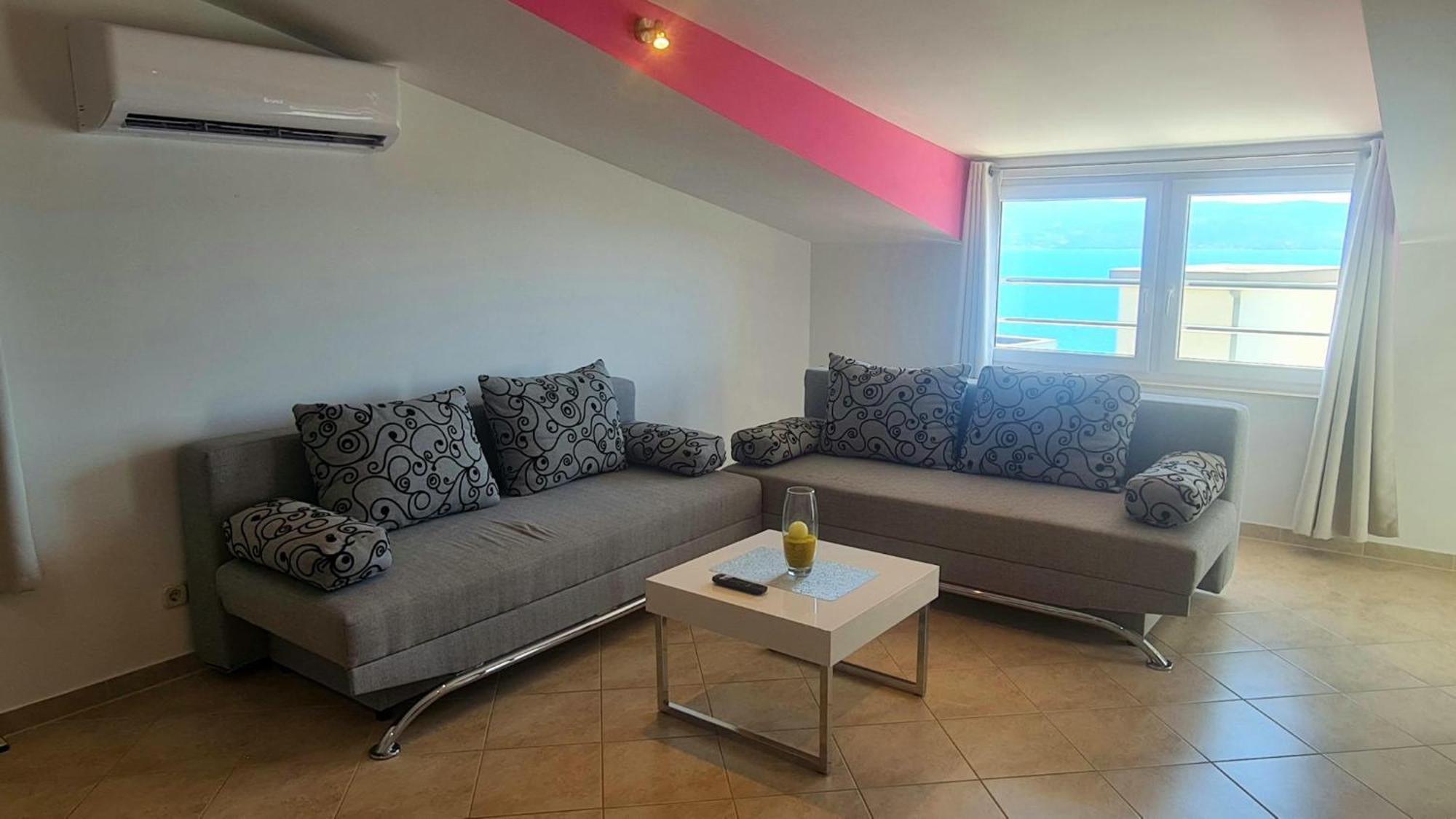 Apartment Ante Dugi Rat Buitenkant foto